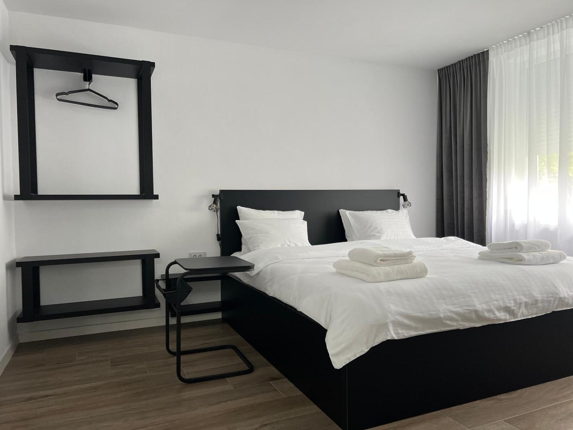 Onix Apartman Vajdahunyad Kültér fotó