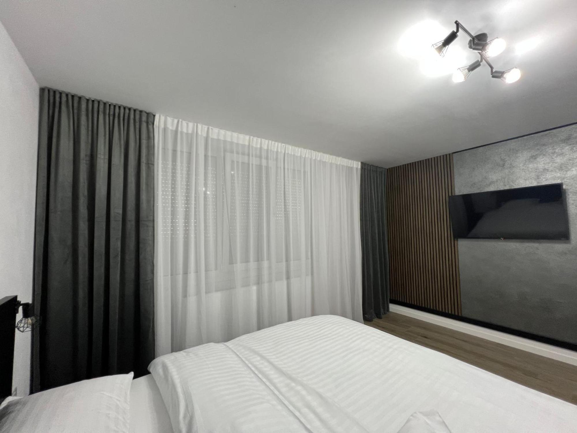 Onix Apartman Vajdahunyad Kültér fotó