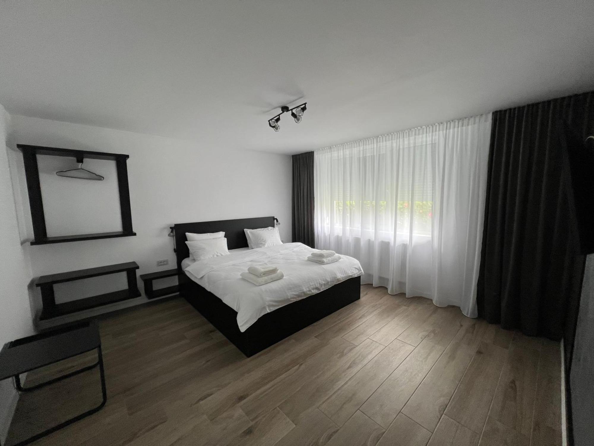 Onix Apartman Vajdahunyad Kültér fotó