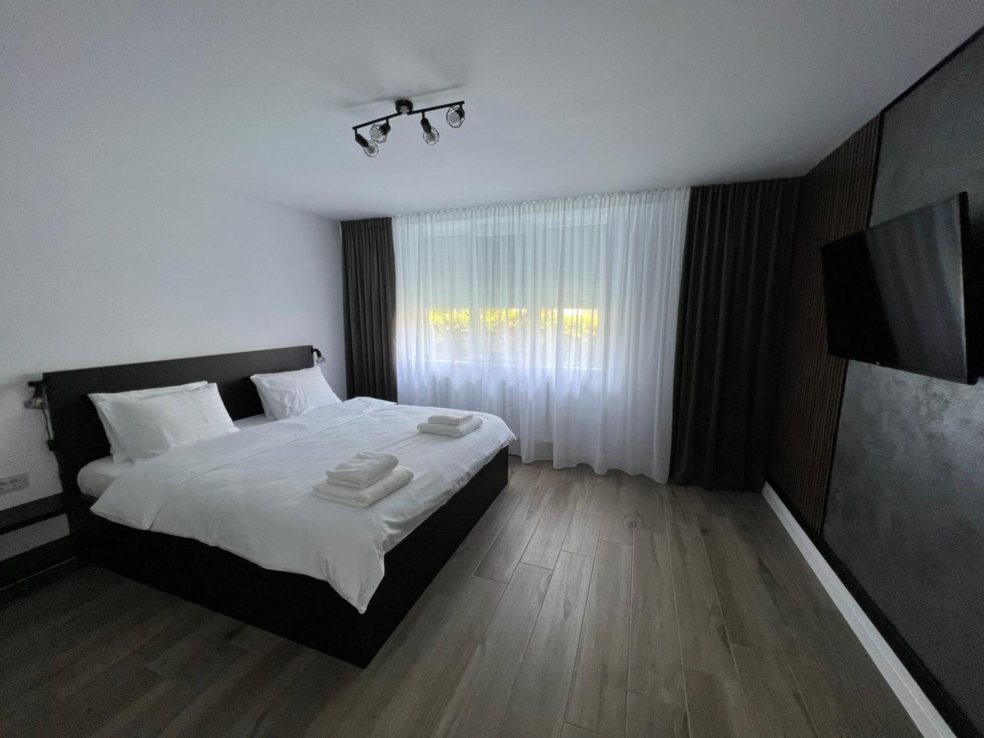 Onix Apartman Vajdahunyad Kültér fotó